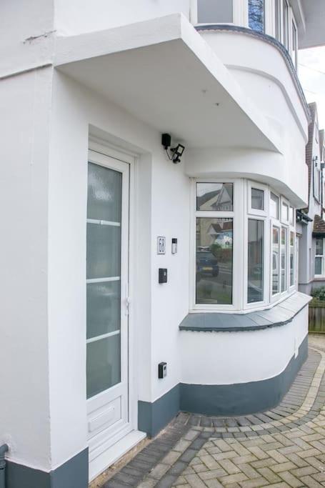 Stylish Retreat In Leigh-On-Sea Apartment Southend-on-Sea Ngoại thất bức ảnh